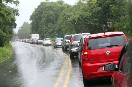 Pouco mais de 2 milhões de veículos vão trafegar pelas rodovias