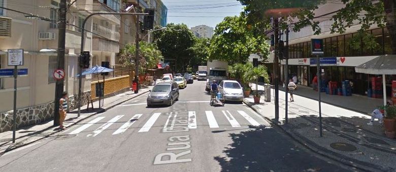 Crime aconteceu em estabelecimento localizado na Rua Dias Ferreira