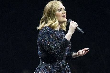 Adele fará shows no Brasil em abril de 2017, afirma jornal