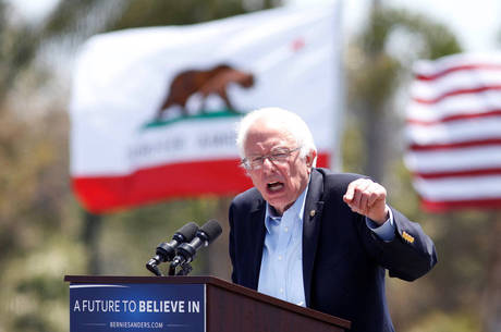 Bernie Sanders já declarou que  pretende continuar sua campanha até a convenção do Partido Democrata