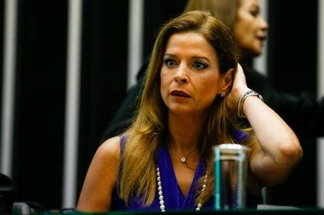 Claudia Cruz responde agora a processo por lavagem e evasão Claudia Cruz responde agora a processo por lavagem e evasão