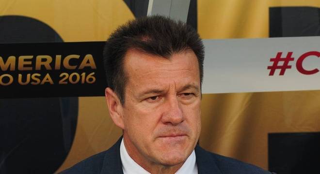 Dunga perdeu seu emprego na Copa América de 2016 Dunga perdeu seu emprego na Copa América de 2016