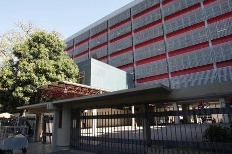 O hospital Souza Aguiar é referência de emergência no centro