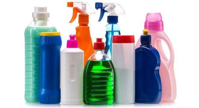 Ainda que autoridades sanitárias concordem que podem fazer mal à saúde, produtos químicos seguem presentes em nossas vidas
Ainda que autoridades sanitárias concordem que podem fazer mal à saúde, produtos químicos seguem presentes em nossas vidas