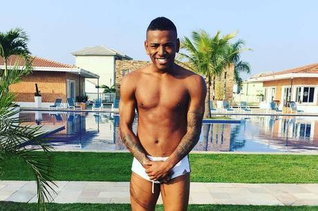 Nego do Borel já está na nova casa Nego do Borel já está na nova casa