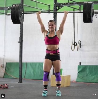 Quer ficar com o corpo definido? Confira essas dicas de musculação para  mulheres - Fotos - R7 Mais Esportes