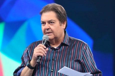 Faustão presenteou mais de 200 funcionários