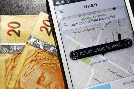 Assaltos e até calotes estão entre receios dos condutores da Uber Assaltos e até calotes estão entre receios dos condutores da Uber