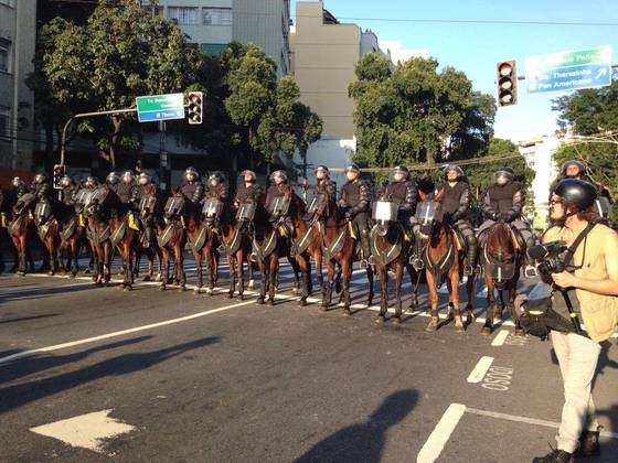 r7rio-082016-manifestação