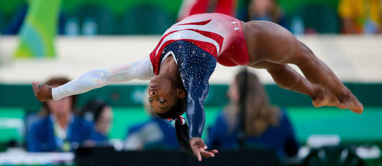 File:EUA levam ouro na ginástica artística feminina; Brasil fica