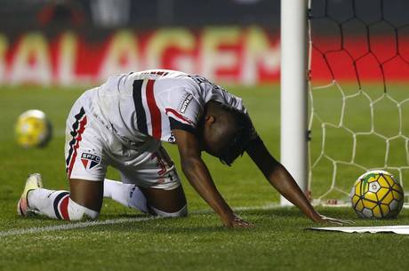Kelvin lamenta derrota do São Paulo para o Juventude
