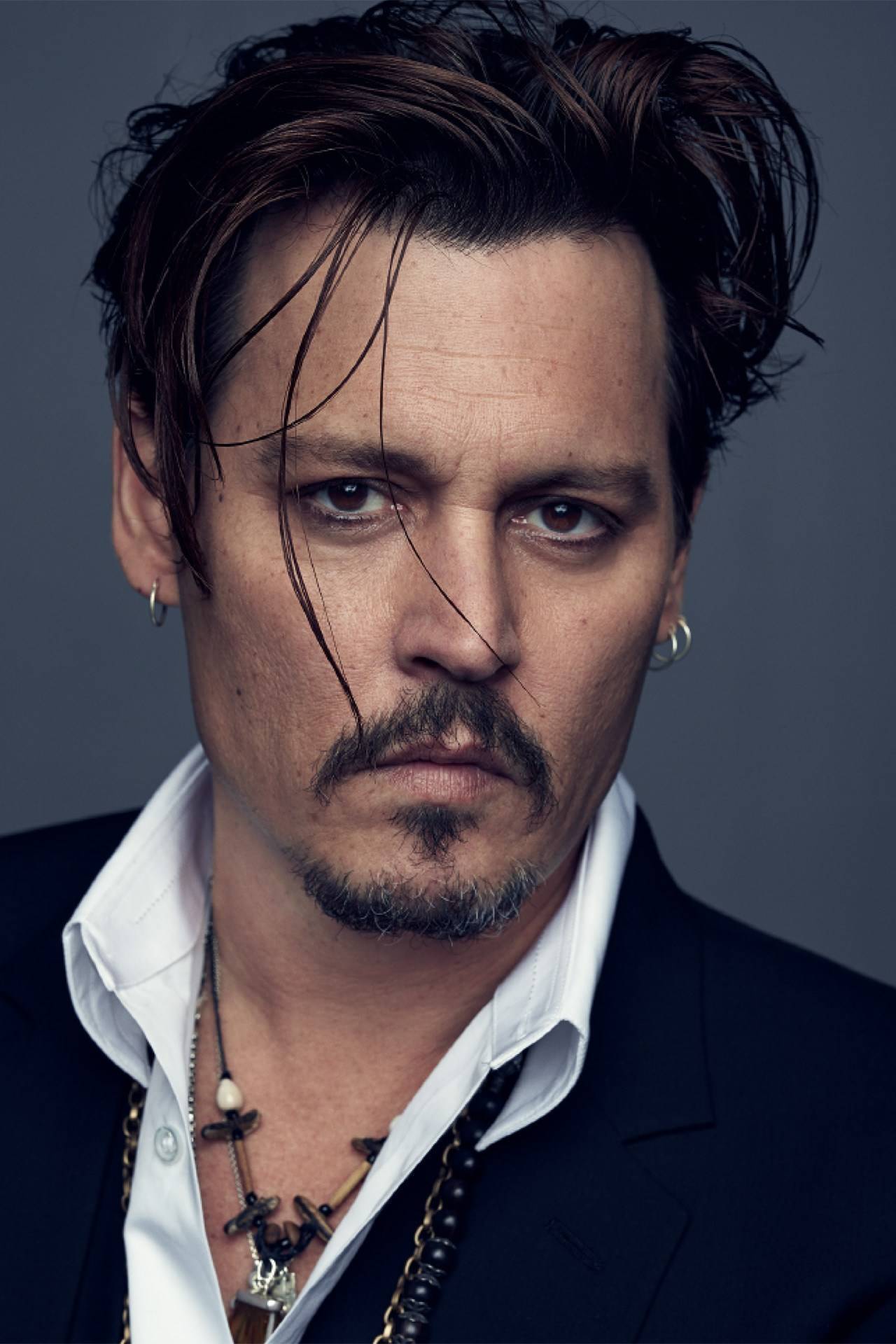 Johnny Depp x Amber Heard: fã do ator diz já ter gasto US$ 30 mil