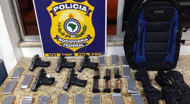 Apreensão de armamento e munições realizado pela Polícia Rodoviária Federal
