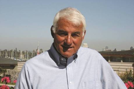 Allen Frances já trabalhou no manual mas agora critica Associação Allen Frances já trabalhou no manual mas agora critica Associação