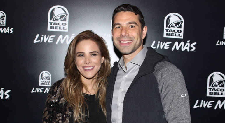 Ex-casal confirmou o fim do casamento por meio de comunicado nas redes sociais Ex-casal confirmou o fim do casamento por meio de comunicado nas redes sociais