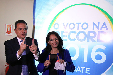 Nas pesquisas realizadas pelo Instituto Paraná, Cláudio Silva saiu de 0,1 para 0,4 %