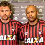 Paulo André e Thiago Heleno (Atlético-PR)