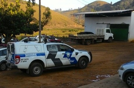 A carga de café, roubada em Ibatiba, estava escondida em um galpão na zona rural do município de Apiacá