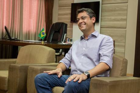 Atual prefeito de Macapá, Clécio Luís, é natural de Belém (PA) Atual prefeito de Macapá, Clécio Luís, é natural de Belém (PA)