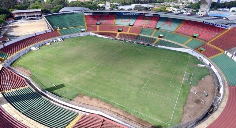 Estádio do Canindé, em São Paulo, tem capacidade para 21 mil pessoas