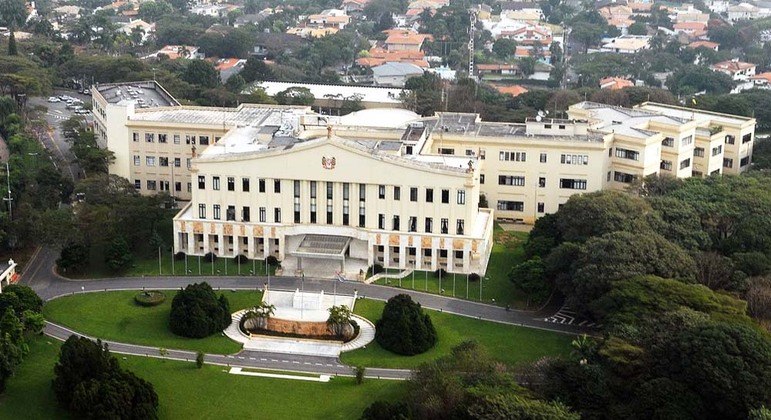 Secretários da gestão 2023-2026 assinam o termo de posse no Palácio dos Bandeirantes