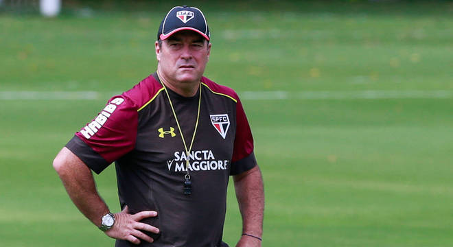 Depois de comandar o time contra o Galo, Pintado terá mais um jogo pelo São Paulo
