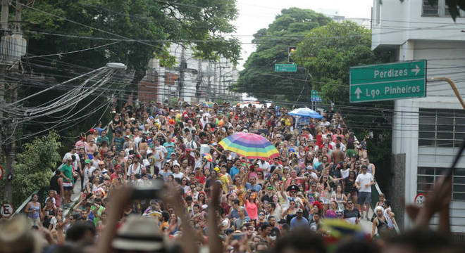 Fica proibido durante o carnaval estacionar em vias de Pinheiros e Vila Madalena Fica proibido durante o carnaval estacionar em vias de Pinheiros e Vila Madalena