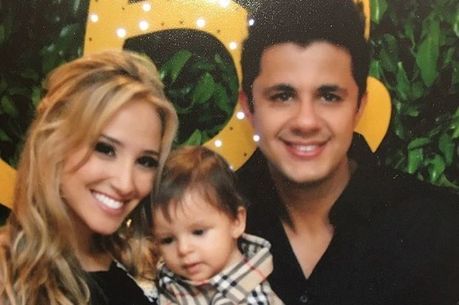 Mae Do Filho De Cristiano Araujo Presta Homenagem Para O Sertanejo Entretenimento R7 Musica