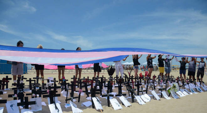Protesto contra a transfobia realizado neste domingo (29) na praia de Copacabana Protesto contra a transfobia realizado neste domingo (29) na praia de Copacabana