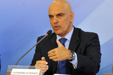Alexandre de Moraes criticou, em tese de doutorado, indicação de dono de cargo político para vaga no Supremo Tribunal Federal
