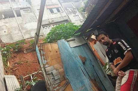 Rodrigues perdeu o quarto que ficava nos fundos de sua casa Rodrigues perdeu o quarto que ficava nos fundos de sua casa