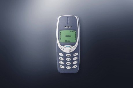 Nokia vai relançar o celular 3310, o famoso tijolão (e com o jogo da  cobrinha)