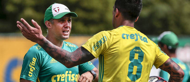 Eduardo Baptista pode mexer em defesa, meio e ataque do Palmeiras para voltar a vencer no Paulistão