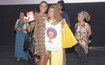Encontro de 300 mulheres negras para ver o filme Estrelas Além do Tempo
