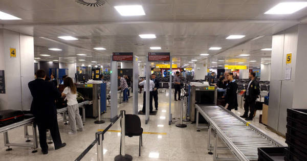 Apreensão de drogas sintéticas no aeroporto de Guarulhos cresce ... - R7