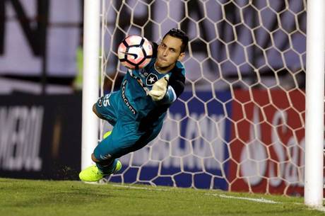 Botafogo: Gatito é o melhor nos pênaltis também no Brasileirão