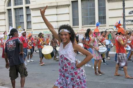 Aika Stefaneli sonha em montar um grupo de dança afro na cracolândia Aika Stefaneli sonha em montar um grupo de dança afro na cracolândia