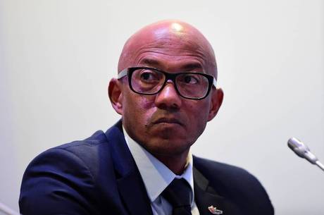 Ex-ataleta, Fredericks conquistou quatro pratas olímpicas Ex-ataleta, Fredericks conquistou quatro pratas olímpicas