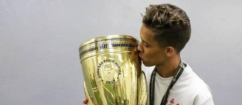 Meio-campista foi destaque do Corinthians na conquista do 11º título da Copa São Paulo de Futebol Junior