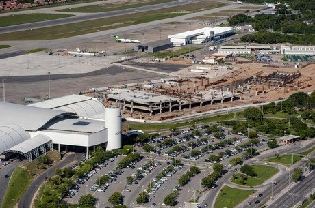 Quatro aeroportos foram leiloados por R$ 3,72 bilhões hoje