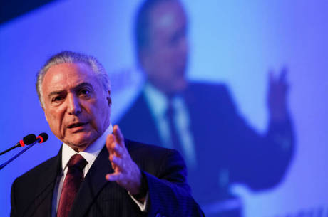 Temer favoreceu políticos em lei de radiodifusão