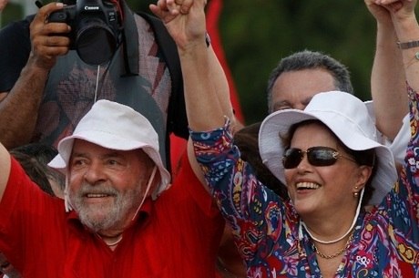 Ex-presidentes Lula e Dilma se tornaram rÃ©us na aÃ§Ã£o