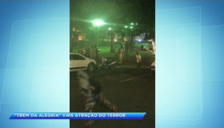 Jovens tentam invadir carreta com crianças e causam briga generalizada com  os pais - Fotos - R7 Minas Gerais