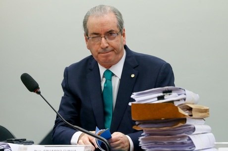 Eduardo Cunha presta depoimento nesta sexta-feira (27)