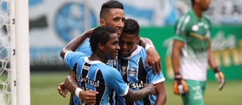 Após golear o Veranópolis no final de semana, Grêmio "muda a chave" para manter 100% na Libertadores
