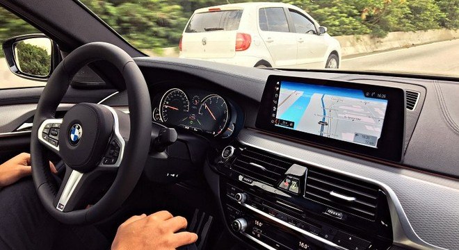Aceleramos O Novo Bmw 540i Sed 227 Executivo Dirige Sozinho