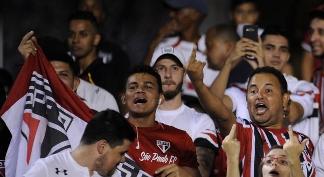 Torcedor do São Paulo ficou muito irritado com comportamento do time no Morumbi