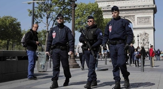 Autoridades reforçaram segurança em Paris
