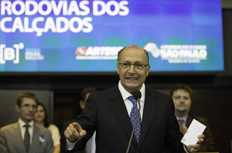 Governador prometeu acelerar a concessão de operações Governador prometeu acelerar a concessão de operações