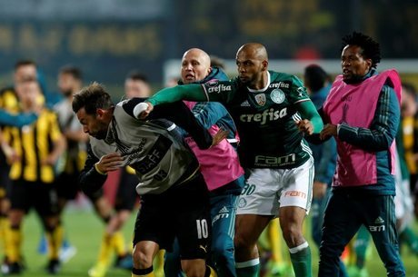 Palmeiras pede revisão de punição após jogo contra o Peñarol
